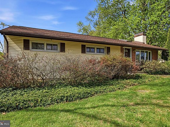 2nd image of 3386 Bristol Rd