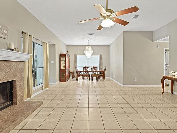4th image of 1002 Margate Ct