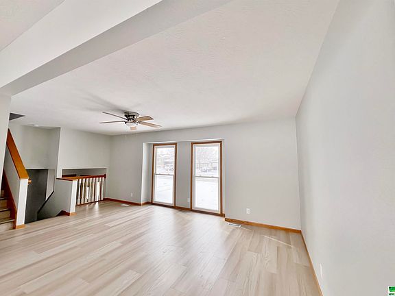 4th image of 200 Broadmoor Dr