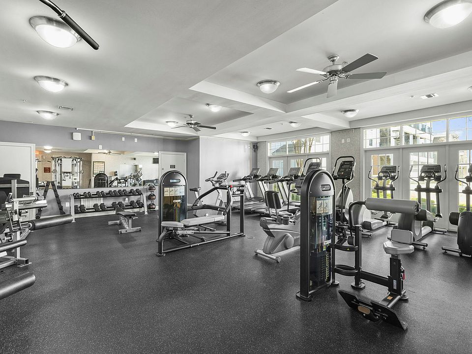 Stay active with state-of-the-art fitness equipment at The Quarters, student apartments near UL Lafayette.