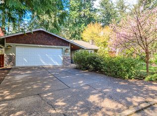 16885 SW Denney Ct, Lake Oswego, OR 97035
