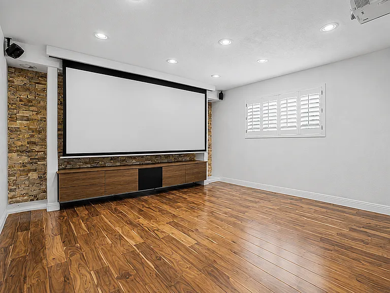 918 E Kristal Way — Photo 6