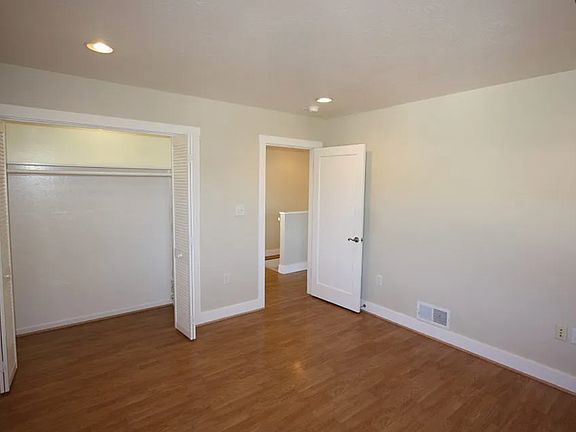 4th image of 2835 Abbey St #2837