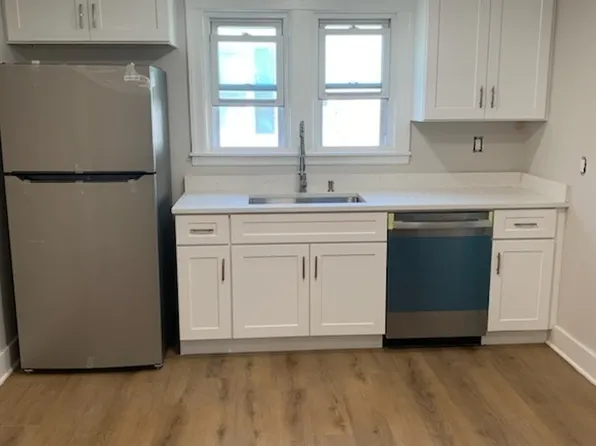 219 Division Ave APT 2, Shelton, CT 06484