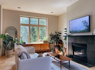 9380 Old Sauk Rd, Middleton, WI 53562