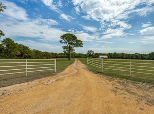 279 Lakeview Dr, Denison, TX 75020