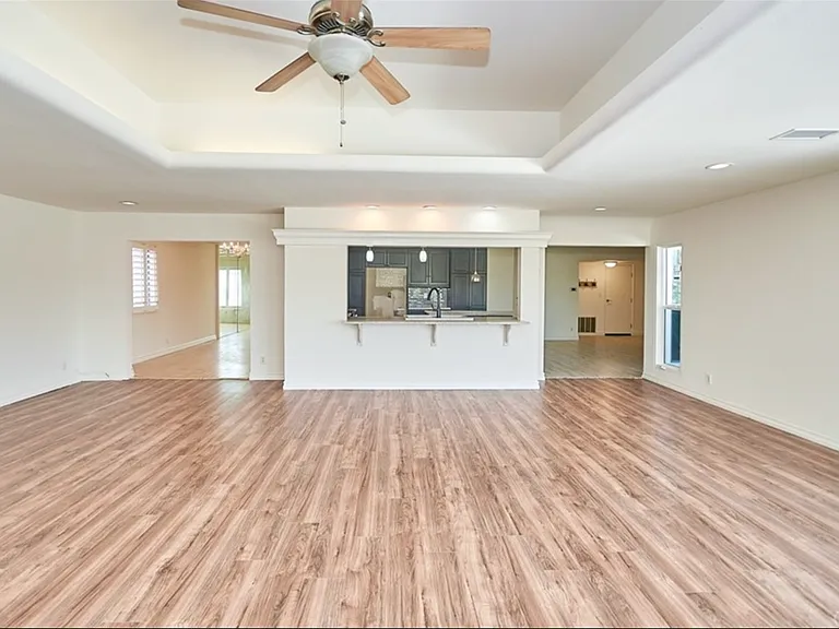 530 Cameron Crest Dr — Photo 14
