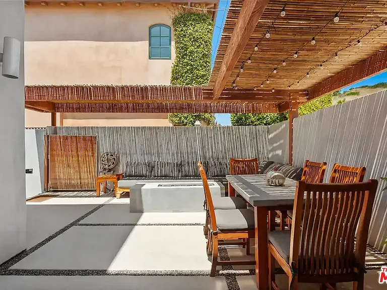 24608 Malibu Rd — Photo 20