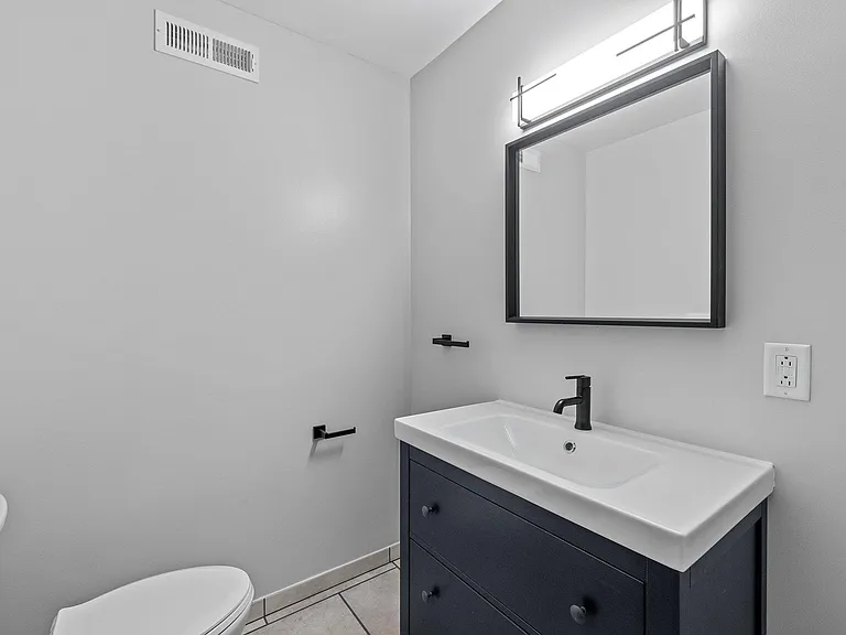 550 Texas Hill Rd #B — Photo 21