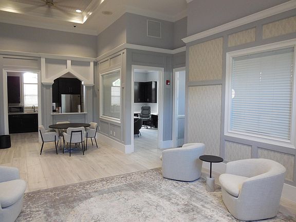 4th image of 9833 Baywinds Drive #7307