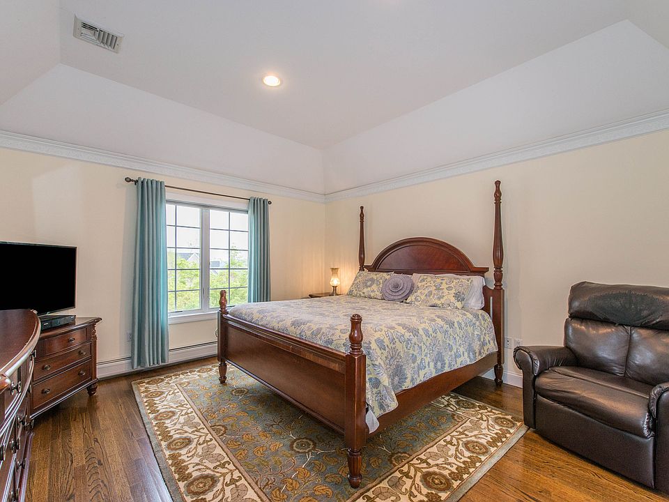 2nd image of 106 Liberty Ridge Trl
