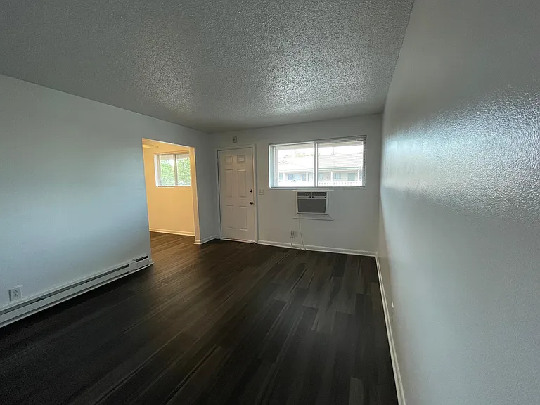 276 White Bridge Pike #16 — Photo 4