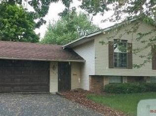 952 Notre Dame Dr, Matteson, IL 60443