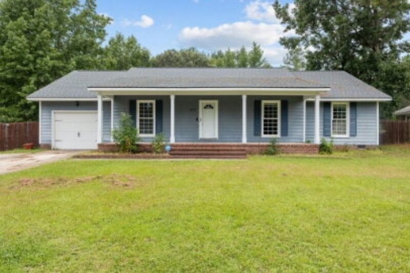 1st image of 810 Whispering Pines Rd