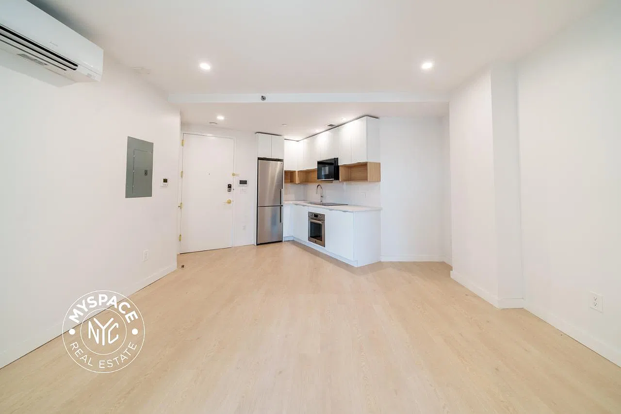 280 Meeker Avenue — Photo 4