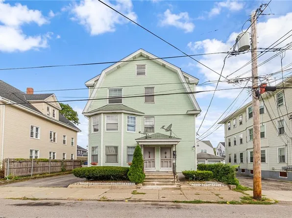 82 Englewood Ave, Pawtucket, RI 02860