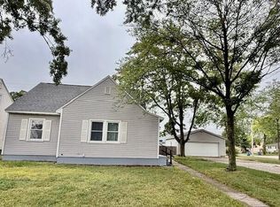 1377 Princeton Rd, Muskegon, MI 49441