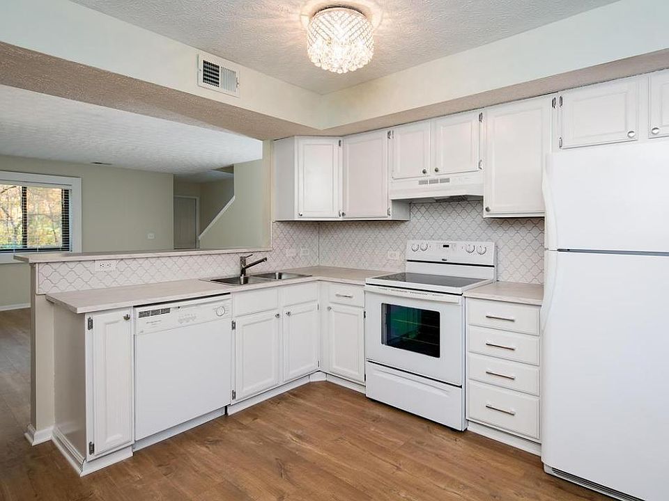 1st image of 3203 Summerdale Ln