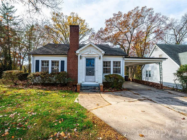 538 Salisbury Rd, Statesville, NC 28677