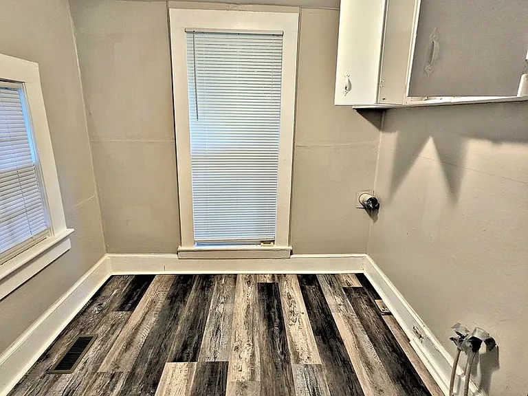 414 5th Ave SW — Photo 13