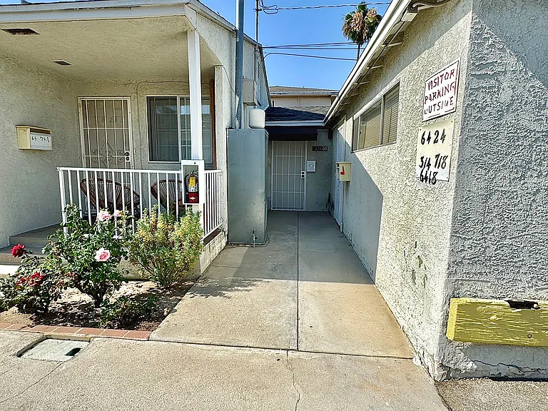 6418 Tujunga Ave #6424-7/8 — Photo 20