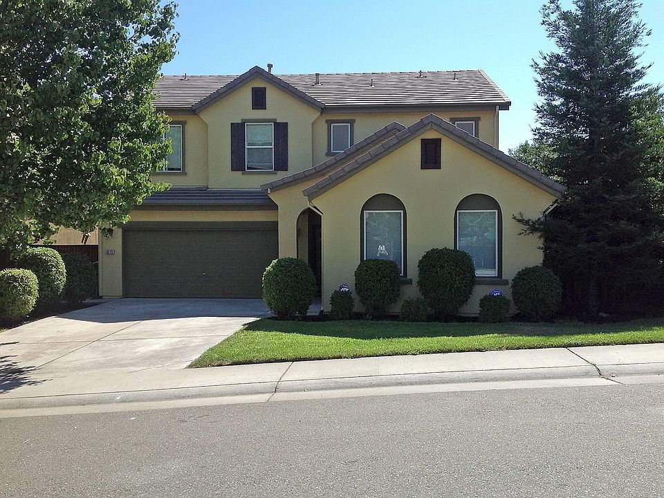 Pretty Mediterranean style 