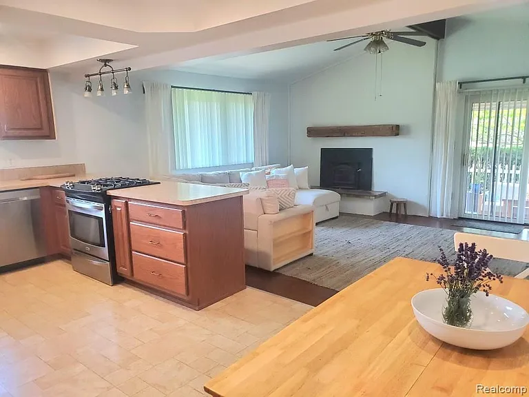 37515 Agar Dr — Photo 4