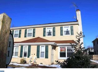 11 Brownstone Dr, Horsham, PA 19044
