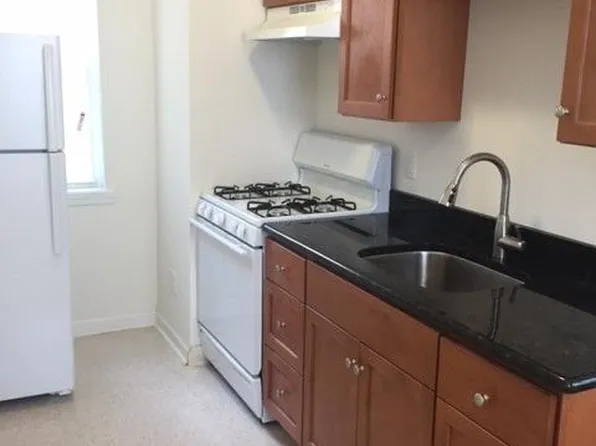 208 White Horse Pike APT 1A, Oaklyn, NJ 08107