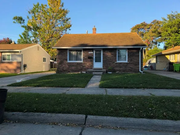 28711 Galloway St, Roseville, MI 48066