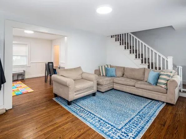 14 Randall Ave #1