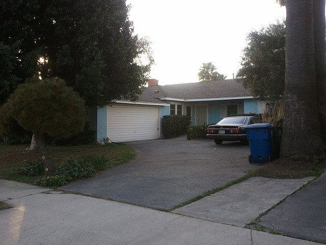 1st image of 9007 Lemona Ave
