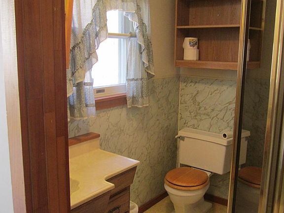 5th image of 61 Raymond Rd #61A