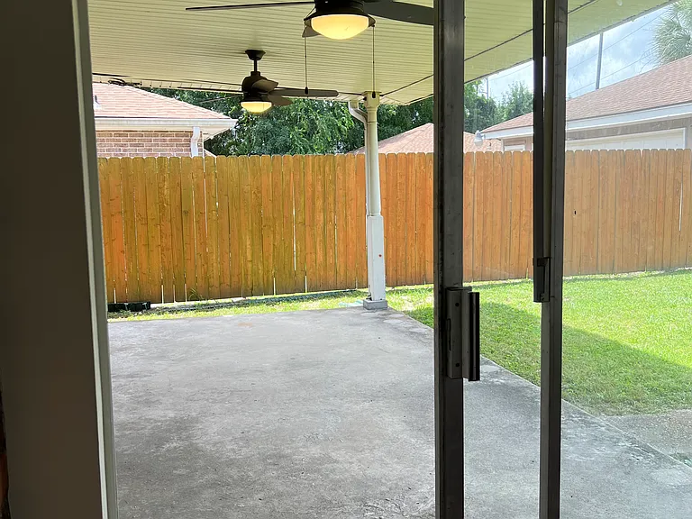 14 Yellowstone Dr — Photo 22