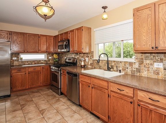 5th image of 2393 N Rosewood Ln