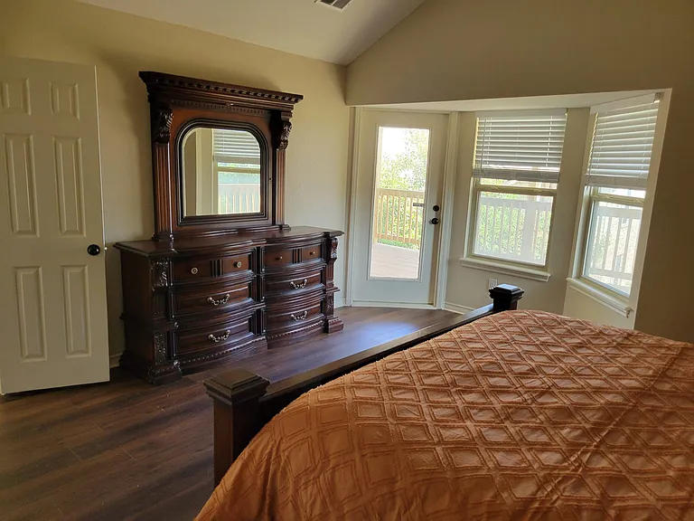 1407 Bay Hill Dr — Photo 12