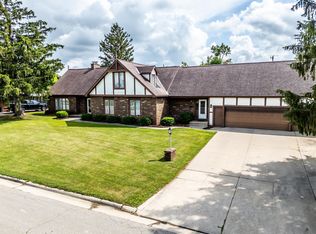 402 Sunset Ln, Marshalltown, IA 50158