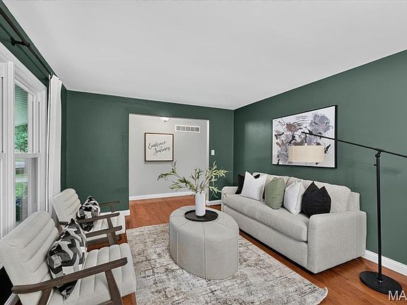 4th image of 947 Oakfield Dr