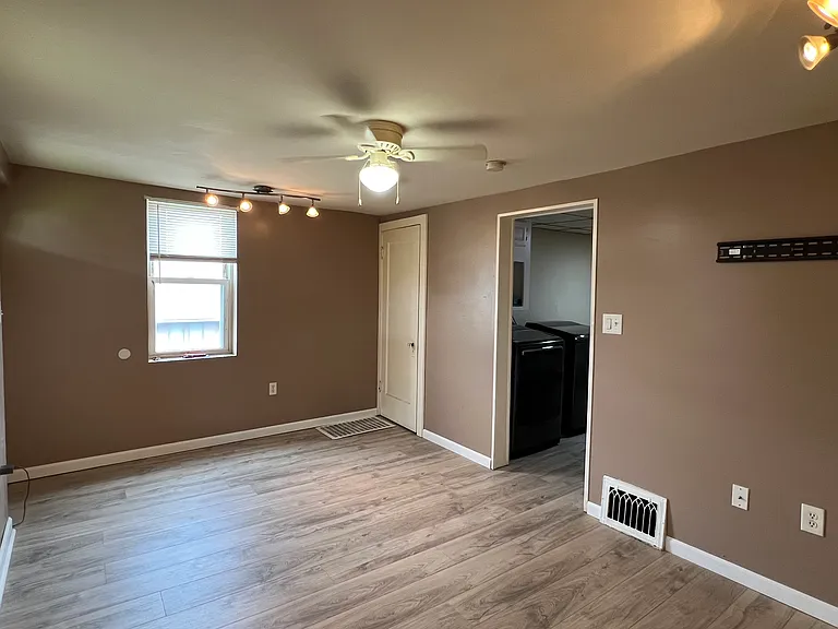 515 Breck St #1 — Photo 6