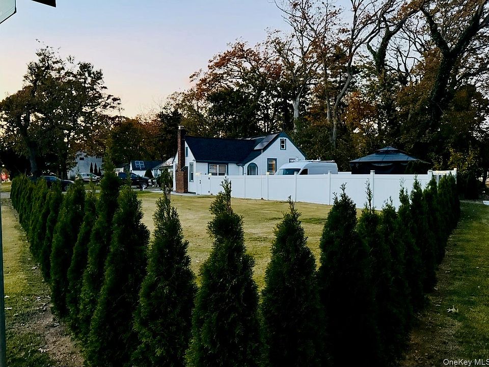 1st image of 21 Locust Avenue