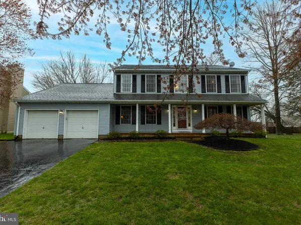 27 Andover Way, Hamilton, NJ 08610