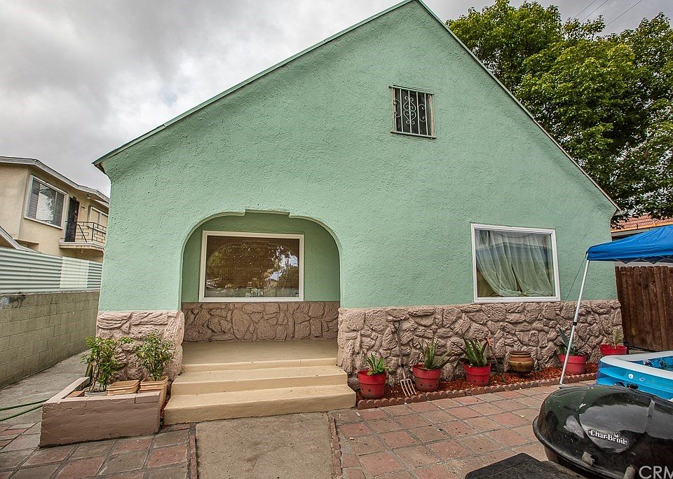 1st image of 116 E Century Blvd