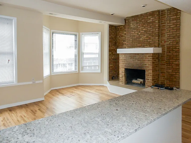 2519-27 N. Lincoln — Photo 6