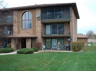 8800 W 140th St APT 2A, Orland Park, IL 60462