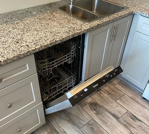 3rd image of 5 S Center St Suite 202