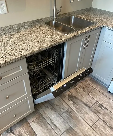 5 S Center St #202 — Photo 3