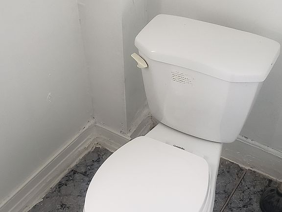 3rd image of 27 E Meehan Ave Floor 2