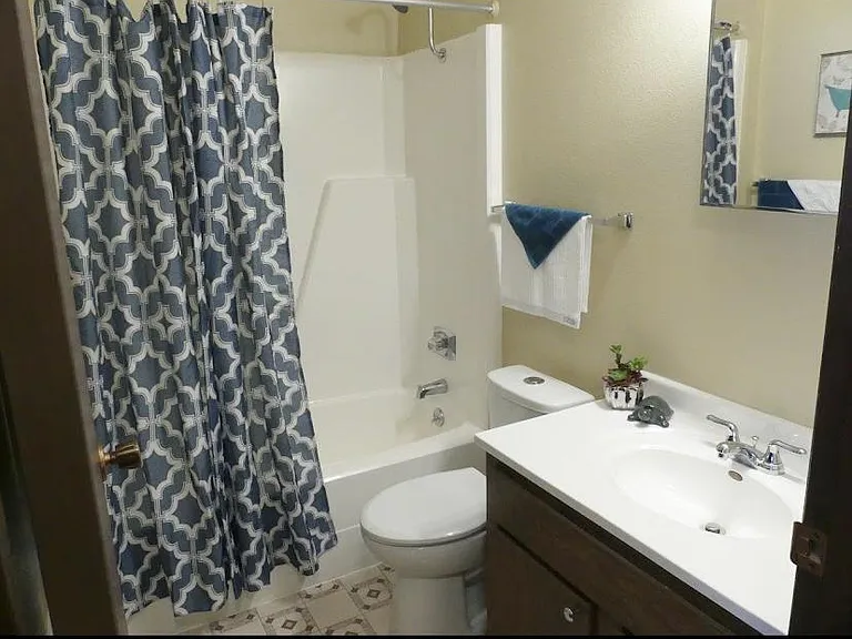 603 S Center St #4 — Photo 7
