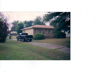 613 Millbrooke Dr, Hopkinsville, KY 42240