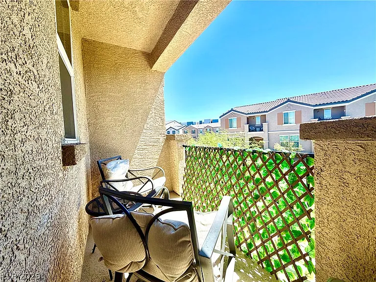 523 Cattleya Pl — Photo 17